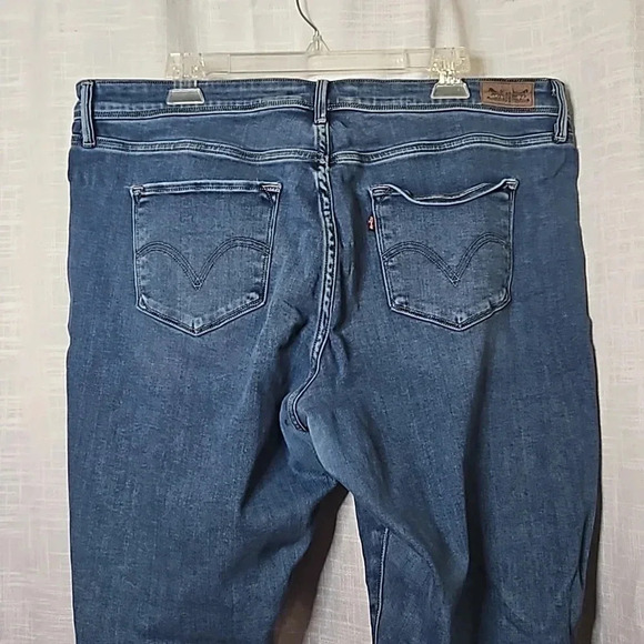 LEVI JEANS - Picture 4 of 8